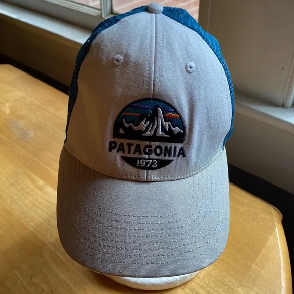 PATAGONIA baseball style hat in pre-owned condition - Picture 2 of 13